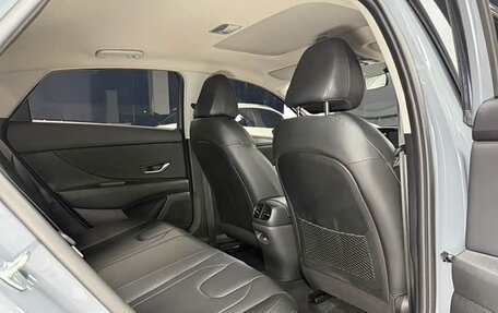 Hyundai Elantra, 2023 год, 1 650 000 рублей, 15 фотография