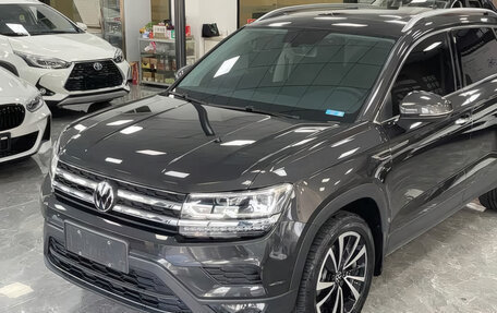 Volkswagen Tharu, 2023 год, 1 899 000 рублей, 3 фотография