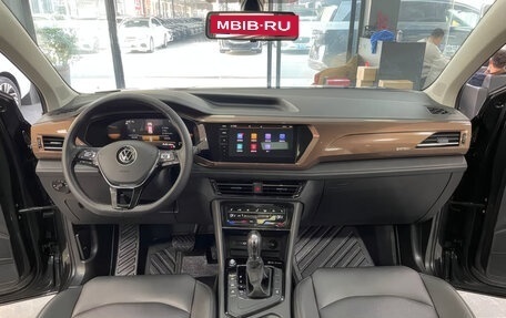 Volkswagen Tharu, 2023 год, 1 899 000 рублей, 10 фотография