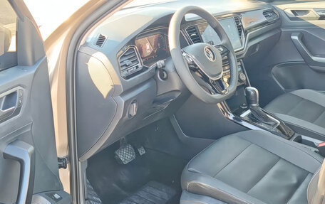 Volkswagen T-Roc I, 2022 год, 1 849 000 рублей, 8 фотография