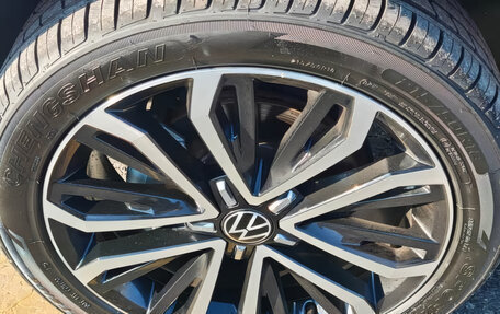 Volkswagen T-Roc I, 2022 год, 1 849 000 рублей, 9 фотография