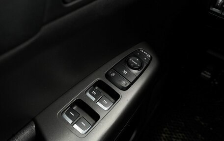 KIA Sportage IV рестайлинг, 2019 год, 2 318 000 рублей, 13 фотография