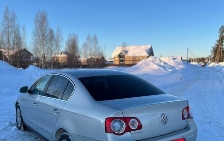 Volkswagen Passat B6, 2010 год, 699 000 рублей, 3 фотография