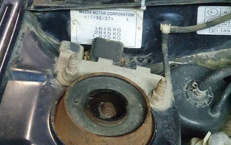 Mazda 323, 1998 год, 110 000 рублей, 9 фотография