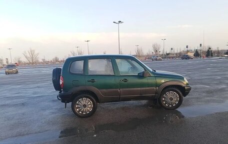 Chevrolet Niva I рестайлинг, 2003 год, 335 000 рублей, 2 фотография