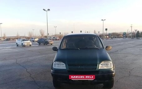 Chevrolet Niva I рестайлинг, 2003 год, 335 000 рублей, 8 фотография