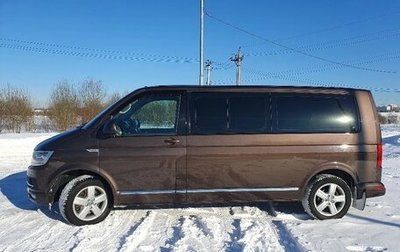 Volkswagen Caravelle T6 рестайлинг, 2018 год, 3 500 000 рублей, 1 фотография
