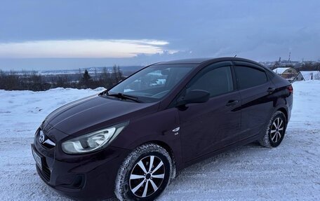 Hyundai Solaris II рестайлинг, 2013 год, 730 000 рублей, 21 фотография