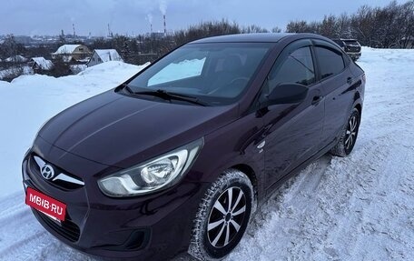 Hyundai Solaris II рестайлинг, 2013 год, 730 000 рублей, 18 фотография