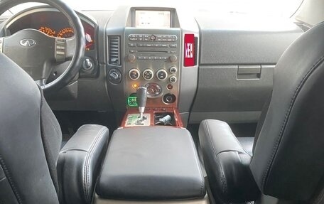 Infiniti QX56, 2004 год, 1 135 000 рублей, 12 фотография