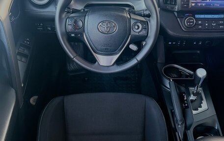 Toyota RAV4, 2017 год, 2 950 000 рублей, 13 фотография