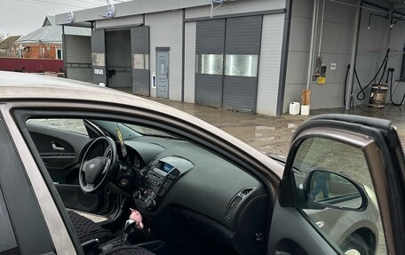 KIA cee'd I рестайлинг, 2009 год, 500 000 рублей, 6 фотография