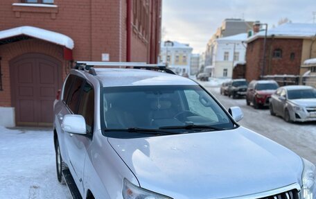 Toyota Land Cruiser Prado 150 рестайлинг 2, 2010 год, 2 550 000 рублей, 3 фотография