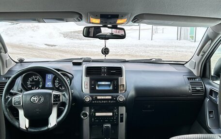 Toyota Land Cruiser Prado 150 рестайлинг 2, 2010 год, 2 550 000 рублей, 6 фотография