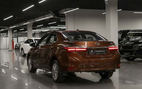 Toyota Corolla, 2018 год, 1 940 000 рублей, 4 фотография