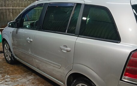 Opel Zafira B, 2006 год, 400 000 рублей, 16 фотография