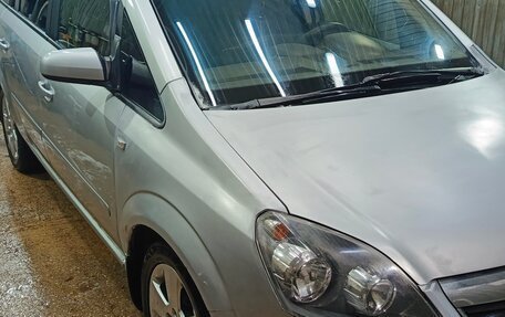 Opel Zafira B, 2006 год, 400 000 рублей, 11 фотография