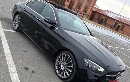 Mercedes-Benz E-Класс, 2021 год, 5 990 000 рублей, 1 фотография