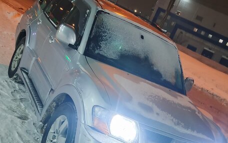 Mitsubishi Pajero III рестайлинг, 2004 год, 600 000 рублей, 1 фотография