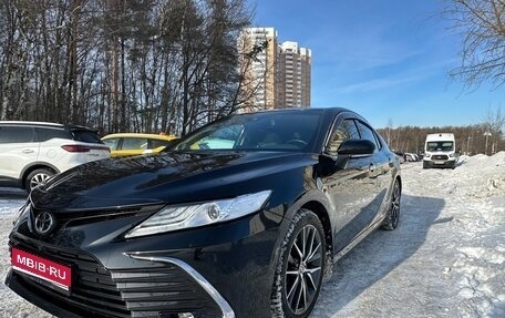 Toyota Camry, 2021 год, 4 200 000 рублей, 1 фотография