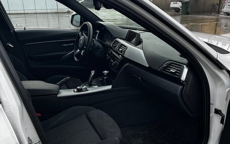 BMW 3 серия, 2017 год, 2 450 000 рублей, 13 фотография