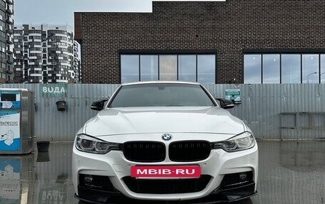 BMW 3 серия, 2017 год, 2 450 000 рублей, 2 фотография