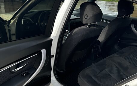 BMW 3 серия, 2017 год, 2 450 000 рублей, 29 фотография