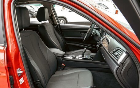 BMW 3 серия, 2018 год, 1 850 000 рублей, 8 фотография