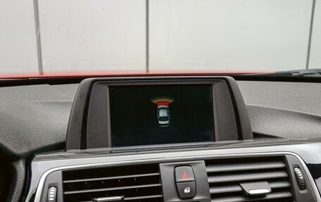 BMW 3 серия, 2018 год, 1 850 000 рублей, 13 фотография