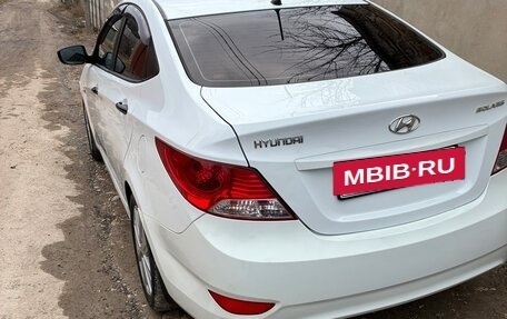 Hyundai Solaris II рестайлинг, 2011 год, 750 000 рублей, 9 фотография