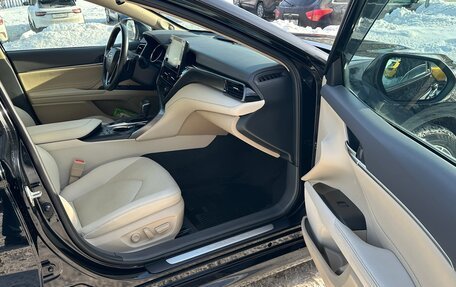 Toyota Camry, 2021 год, 4 200 000 рублей, 9 фотография