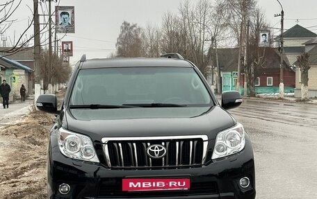 Toyota Land Cruiser Prado 150 рестайлинг 2, 2012 год, 3 000 000 рублей, 2 фотография