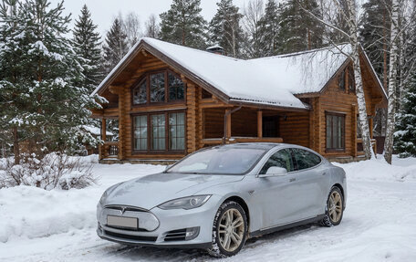 Tesla Model S I, 2014 год, 2 100 000 рублей, 2 фотография