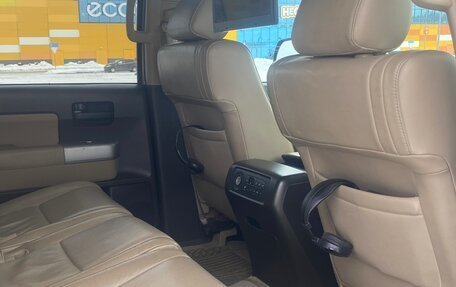 Toyota Sequoia II рестайлинг, 2007 год, 2 650 000 рублей, 3 фотография