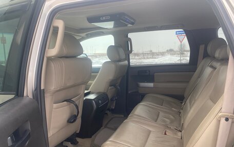 Toyota Sequoia II рестайлинг, 2007 год, 2 650 000 рублей, 15 фотография