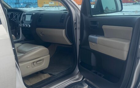 Toyota Sequoia II рестайлинг, 2007 год, 2 650 000 рублей, 6 фотография