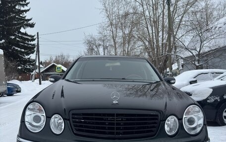 Mercedes-Benz E-Класс, 2002 год, 600 000 рублей, 1 фотография