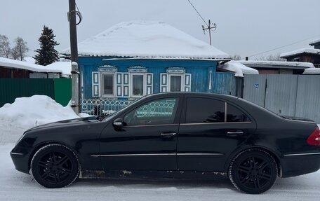 Mercedes-Benz E-Класс, 2002 год, 600 000 рублей, 3 фотография