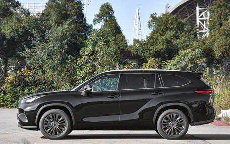 Toyota Highlander, 2026 год, 5 849 999 рублей, 4 фотография