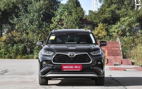 Toyota Highlander, 2026 год, 5 849 999 рублей, 2 фотография