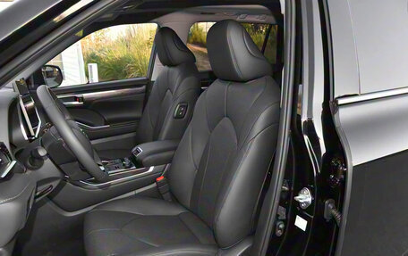 Toyota Highlander, 2026 год, 5 849 999 рублей, 8 фотография