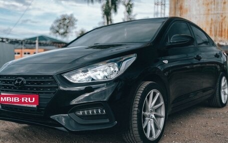 Hyundai Solaris II рестайлинг, 2018 год, 1 350 000 рублей, 3 фотография