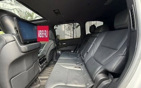 Toyota Land Cruiser, 2025 год, 12 770 000 рублей, 13 фотография