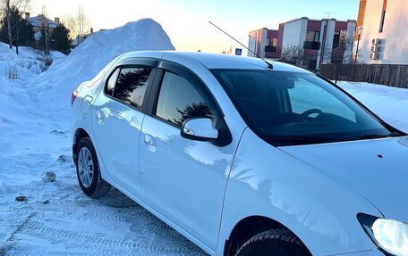 Renault Logan II, 2016 год, 579 000 рублей, 3 фотография