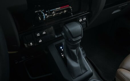 Toyota Land Cruiser 70, 2025 год, 10 950 000 рублей, 16 фотография