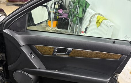 Mercedes-Benz C-Класс, 2008 год, 1 000 000 рублей, 3 фотография