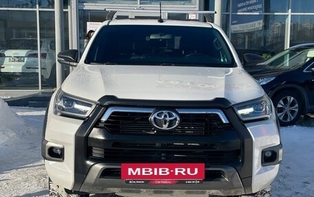 Toyota Hilux VIII, 2020 год, 3 890 000 рублей, 3 фотография