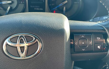 Toyota Hilux VIII, 2020 год, 3 890 000 рублей, 15 фотография