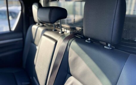 Toyota Hilux VIII, 2020 год, 3 890 000 рублей, 26 фотография