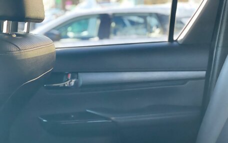 Toyota Hilux VIII, 2020 год, 3 890 000 рублей, 24 фотография